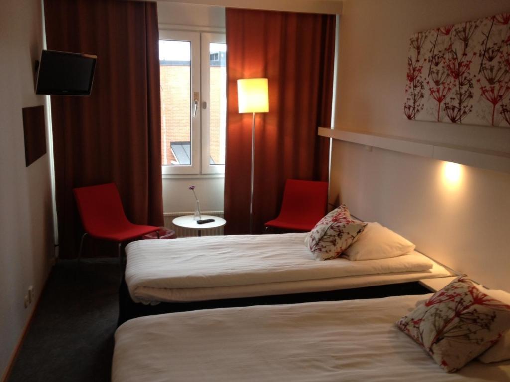 Kumla Hotel Habitación foto
